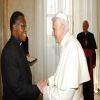 Ο πάπας Βενέδικτος ο 16ος, συναντάται με τον γενικό γραμματέα του Παγκοσμίου Συμβουλίου Εκκλησιών Samuel Kobia.
