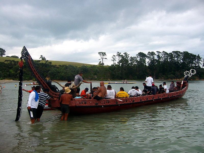 Νέα Ζηλανδία: Βάρκα waka, Μαορί